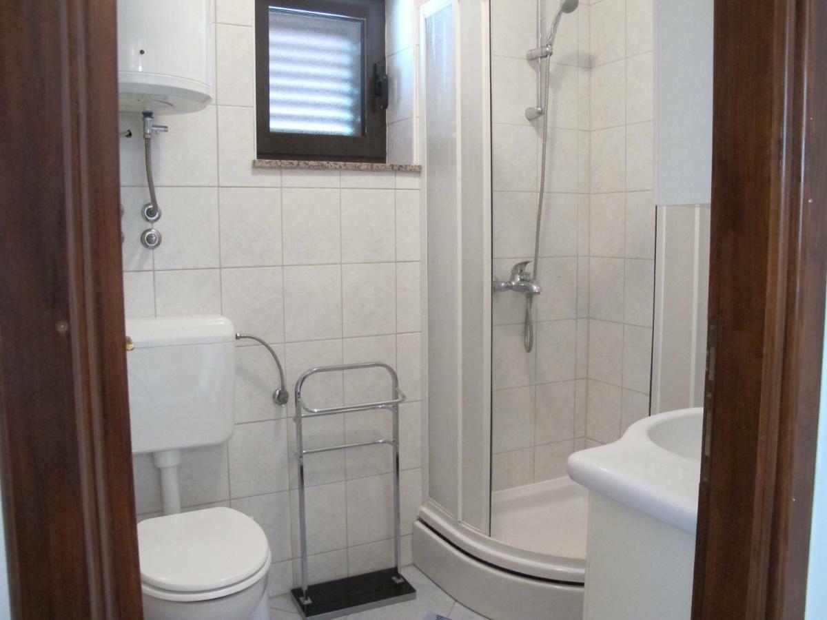 Apartmani Stille Karlobag Exterior foto